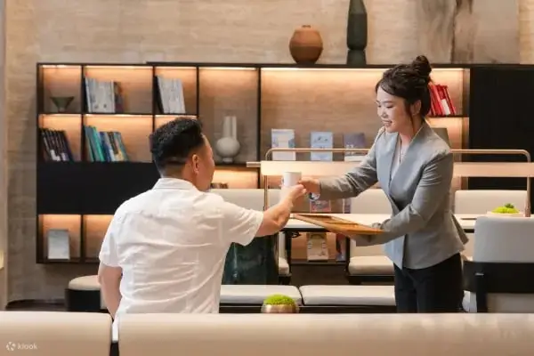 酒店大堂内部环境展示图