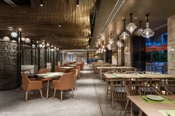 酒店餐厅内部环境展示图