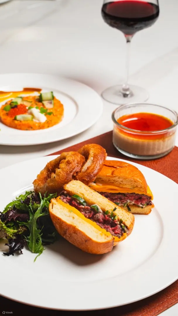 新加坡的 Wild Blaze Steakhouse