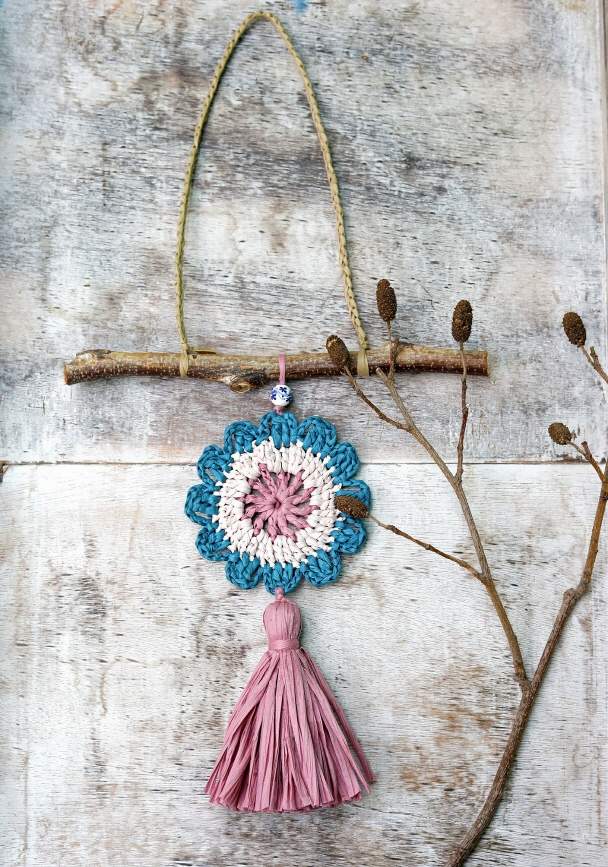 韓紙ハマナスの飾り • 韓国の伝統的な紙で特別な室内装飾品を作りましょう。友人や家族への特別な贈り物にもなります。  