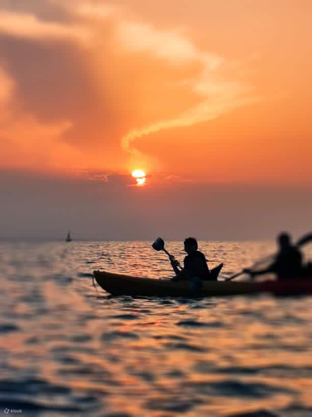 Muscat Sonnenuntergang Kajak