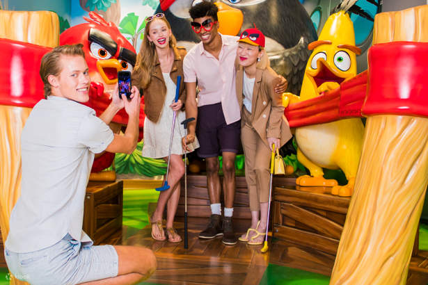 미니 골프를 즐겨보세요