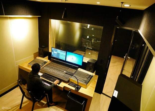 KPop Dream Record Cafe: La tua voce, il tuo palco! 