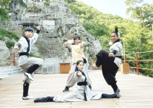 Проживание в храме Гольгулса в Кёнджу + Индивидуальный трансфер до храма из/в Пусан или Кёнджу