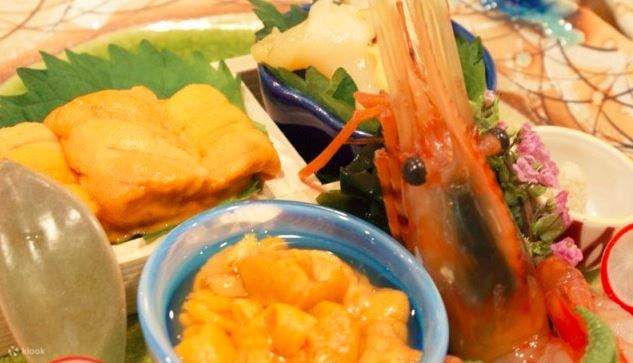 Katukanino Hanasaki (活カニの花咲) Michelin Starred Crab Dish in Sapporo