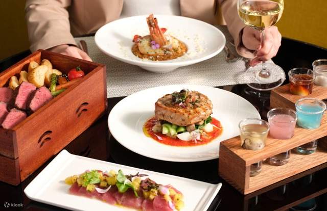 Hotel ICON｜GREEN｜Menu trois services pour le thé de l'après-midi, menu déjeuner, menu dîner