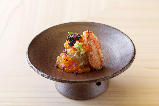 Makanan pembuka yang menggunakan bahan-bahan musiman sangat cocok dipadukan dengan sake Jepang.