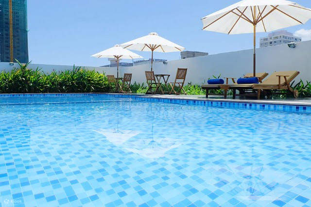 Hotel Sungai Han Da Nang dengan Pengambilan Lapangan Terbang Percuma