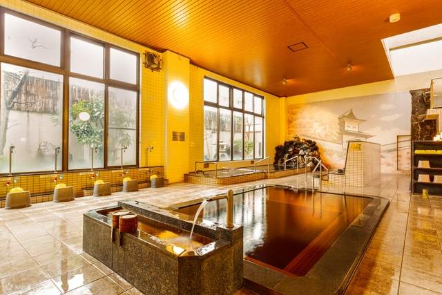 Große Thermalbadewanne