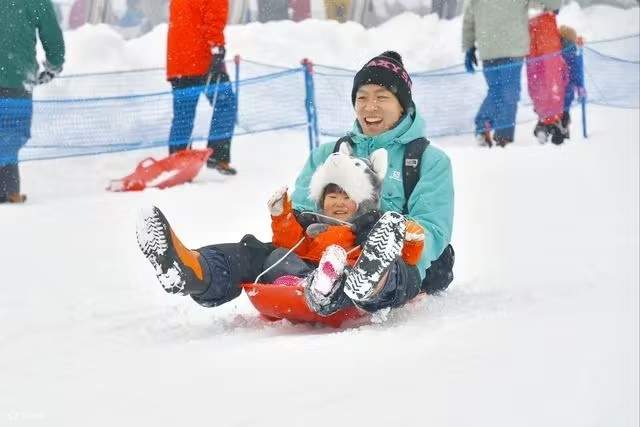 GALA Yuzawa Ski Resort Liftkarten & Ausrüstungsverleih und Lieferung