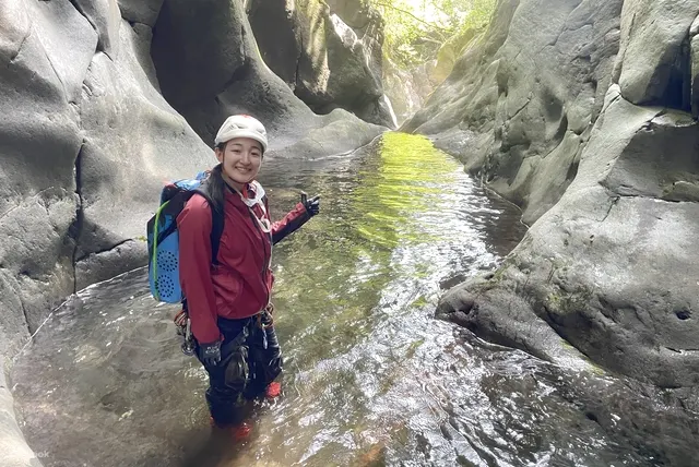 日本富士山峡谷漂流