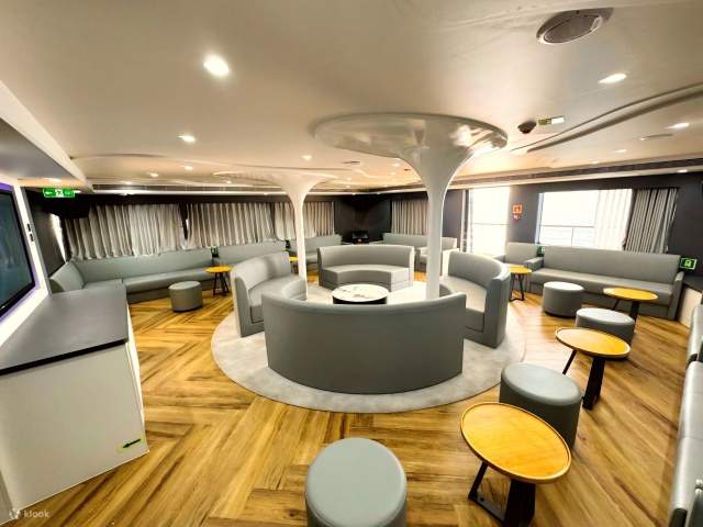 ทัวร์ชมวิวอ่าววิคตอเรียโดยเรือแท็กซี่น้ำของฮ่องกง