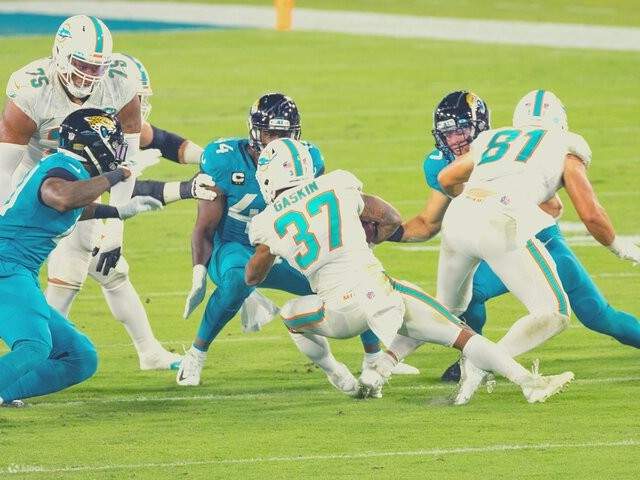 Dolphins football マイアミドルフィンズ ハードロック・スタジアムで