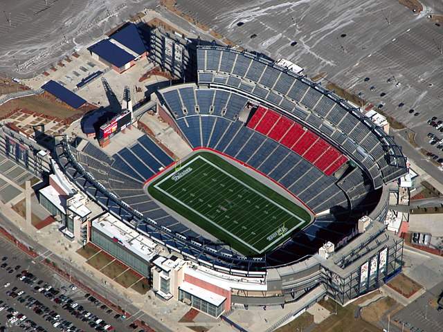 Perlawanan Bola Sepak New England Patriots di Gillette Stadium