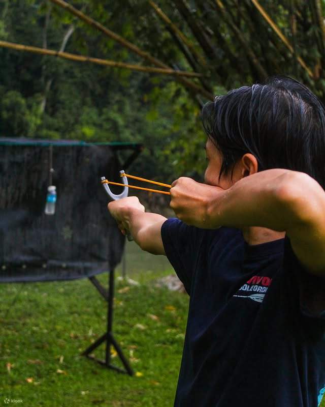 Aktiviti berakit di Sabah