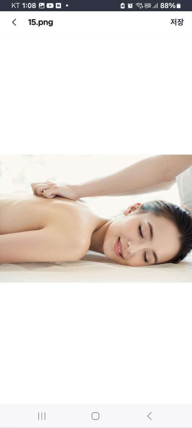 野菜や天然成分で作られた、手作りのマッサージパックで、健康的で若返りのトリートメントをご体験ください。