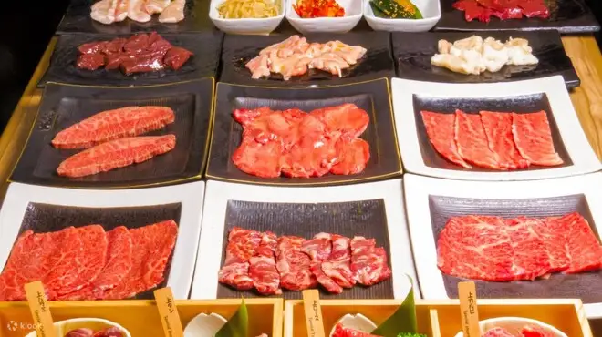 新宿 烧肉吃到饱 Yakiniku & Wine Nikuen 东京