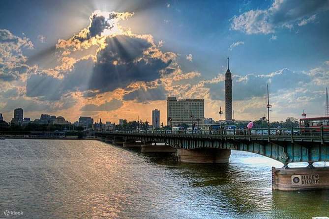 Du thuyền ăn tối Cario trên sông Nile ở Cairo có dịch vụ đón khách