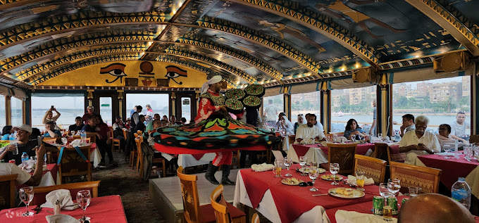 ล่องเรือดินเนอร์ 5 ดาวในไคโร พร้อมบริการไปรับ 