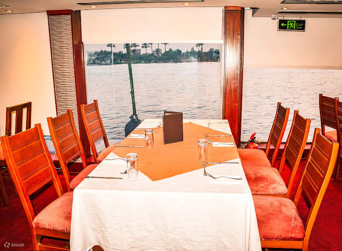 5-Sterne-Dinner-Kreuzfahrt in Kairo mit Abholung 