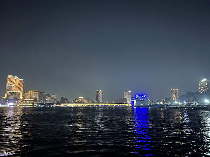 開羅尼羅河2小時私人遊船之旅：享用美食饗宴