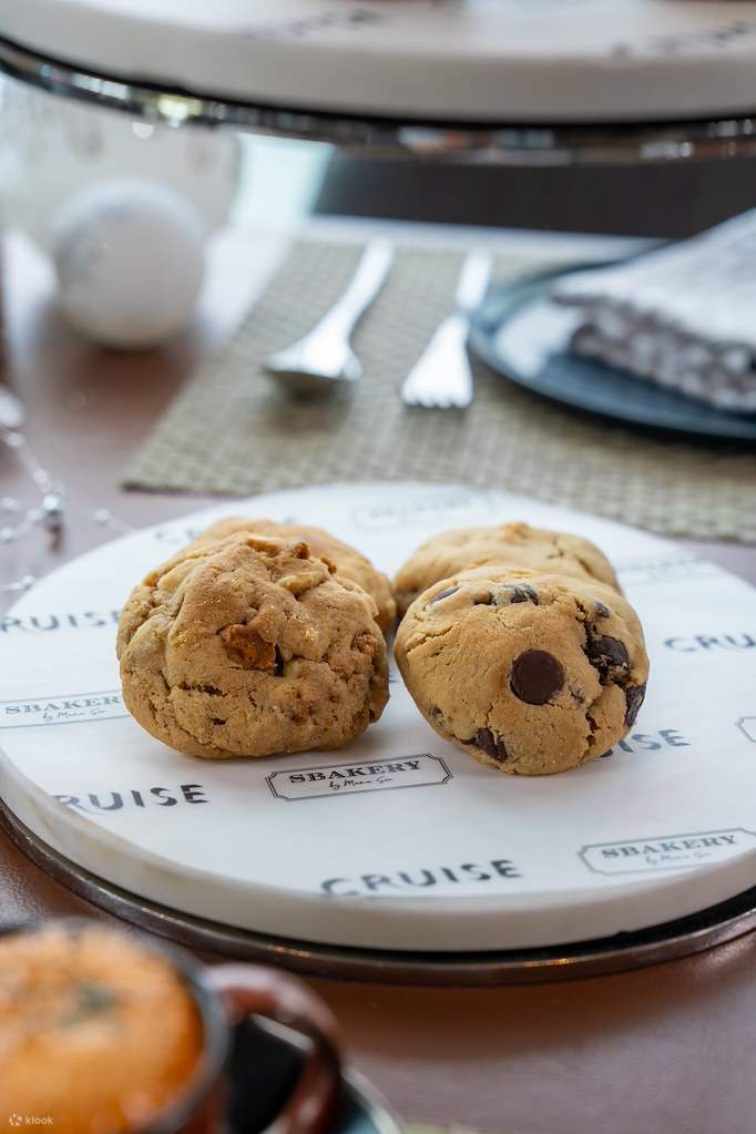 Hyatt Centric Victoria Harbour Hong Kong - Cruise Restaurant & Bar Dining Offers