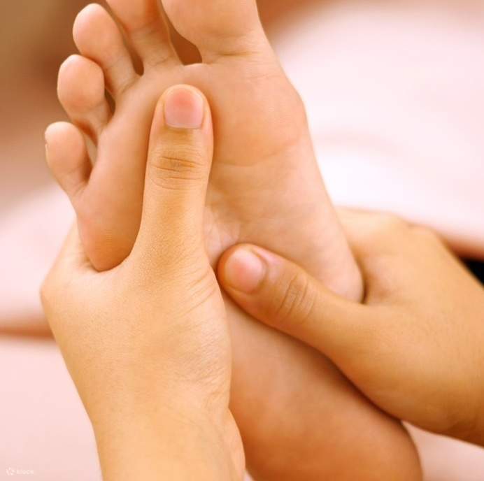 6 минут пешком от южного выхода станции Хон-Ацуги! Также предлагаем японский чай и японские сладости вагаси.