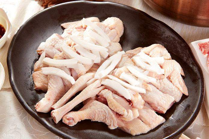 偉嫂米線，大閘蟹，椰子文昌雞