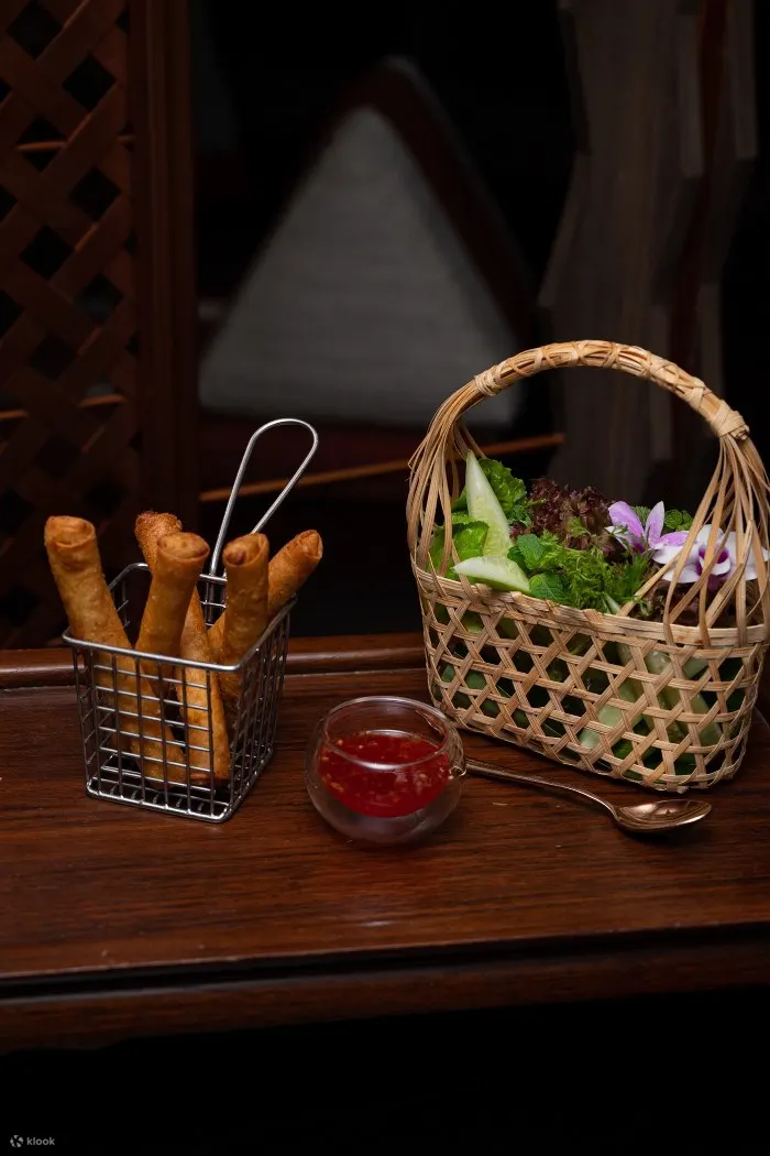 曼谷悦榕庄 Saffron Sky Garden 的泰国街头美食