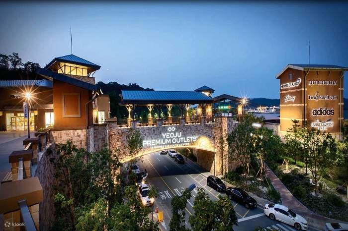 Hwadam Forest & Ludencia & Outlet & Gwangmyeong Cave & Dumulmeori - Klook