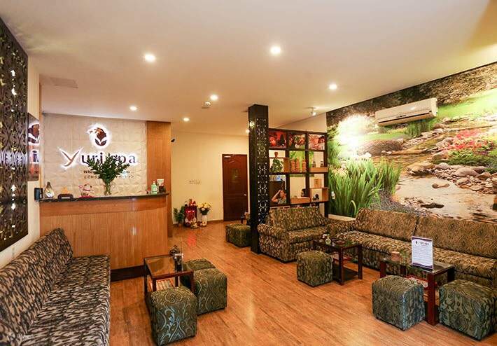 전문적이고 친절한 직원의 안내를 받으세요.