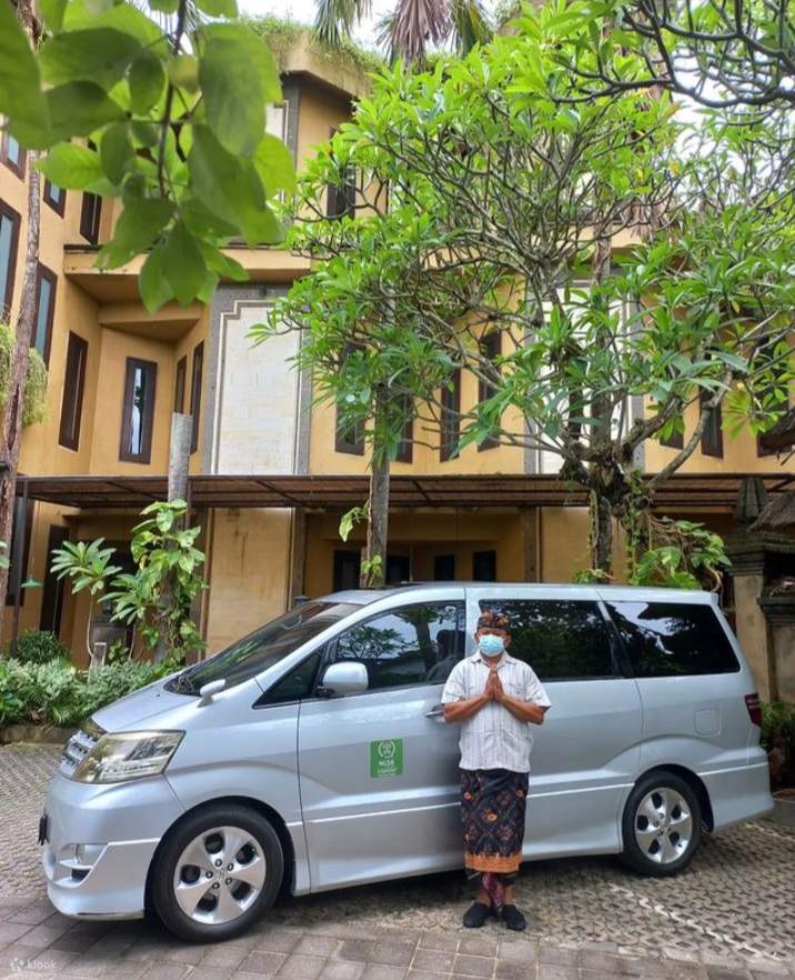 kakitangan pemandu spa