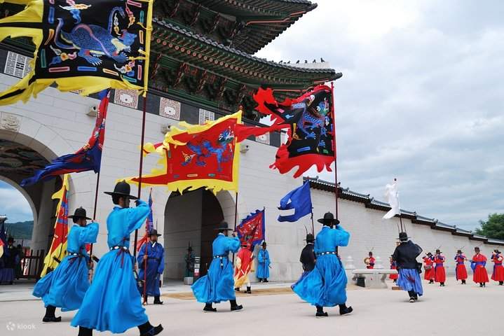 Cheong Wa Dae, Guided Tour to the Blue House » Chris Travels the World