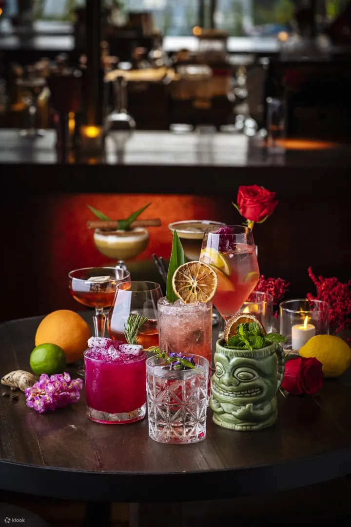 EmQuartier 的 Flamenco Sky Bar & Lounge 拉丁主题屋顶体验