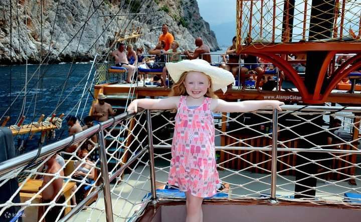 All Inclusive Catamaran Yatch Tour dengan Makan Siang dan Minuman Ringan