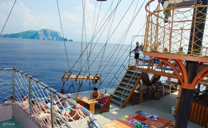 All Inclusive Catamaran Yatch Tour dengan Makan Siang dan Minuman Ringan