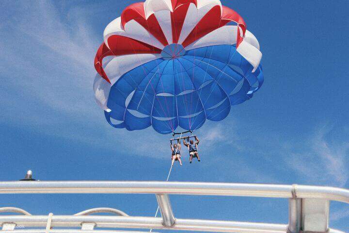 Parasailing-hurghada-trip