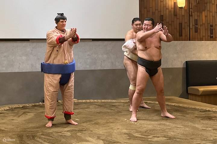 相扑选手互动挑战 & 美食体验