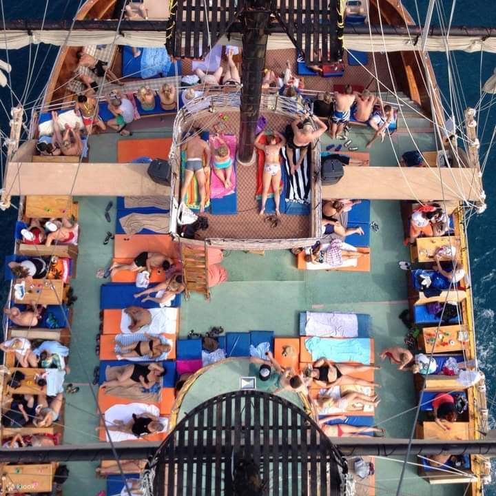 All Inclusive Catamaran Yatch Tour dengan Makan Siang dan Minuman Ringan