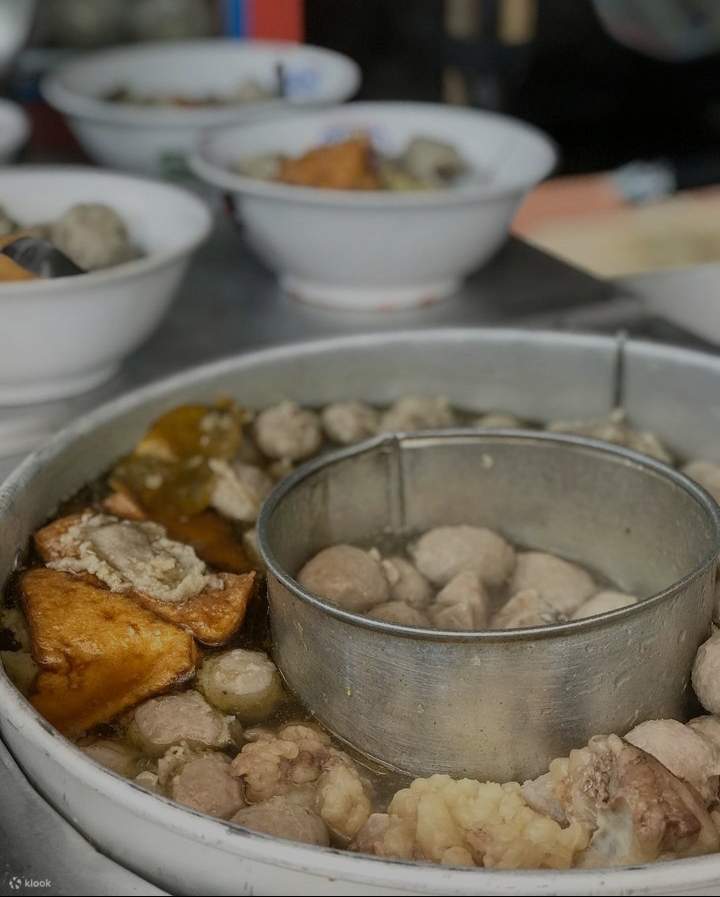 Bali Street Food Walking Tour and Gianyar, Bangli, Denpasar Food Tour