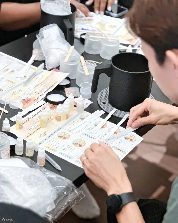 由 Scent Supply Co Singapore 制作香氛大豆蜡烛