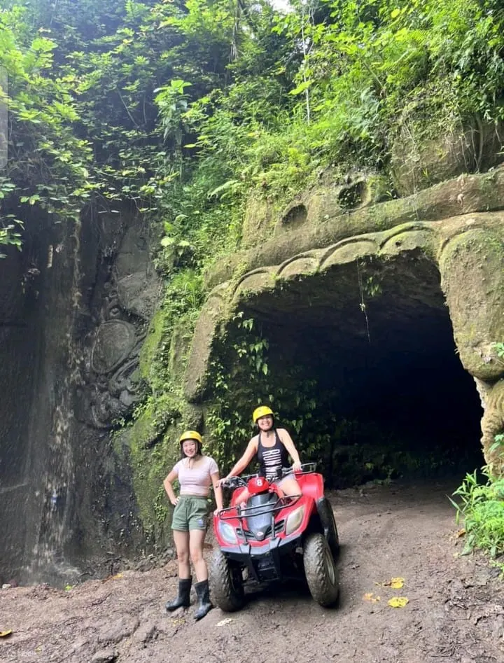 巴厘岛的 Emi ATV 冒险