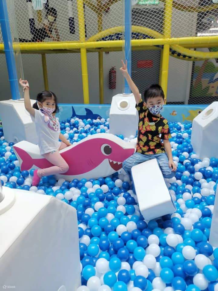 Baby shark ball sales pit