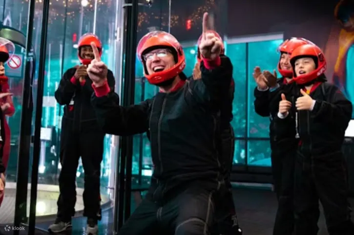 西雅图 iFLY 室内跳伞
