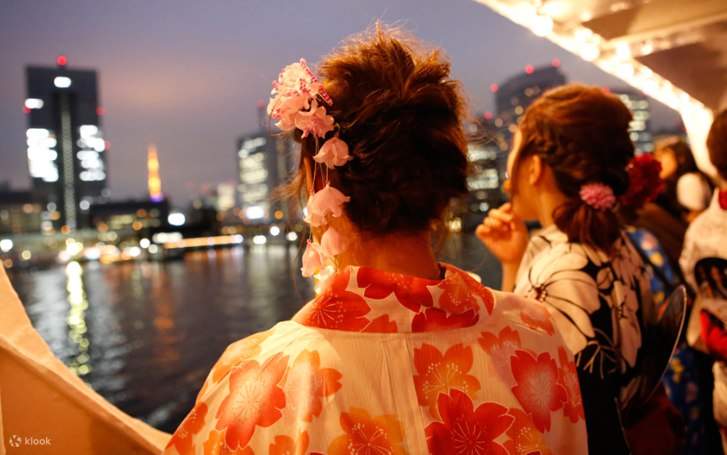 Pengalaman Pelayaran Musim Sakura Tokyo & Pertunjukan Shamisen Tradisional & Pilihan Makan Siang/Makan Malam/Minum Teh Sore & Minuman Ringan Gratis