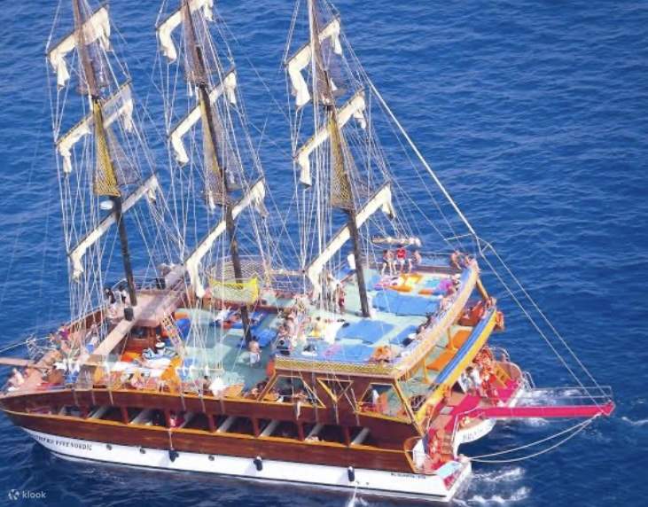 All Inclusive Catamaran Yatch Tour dengan Makan Siang dan Minuman Ringan