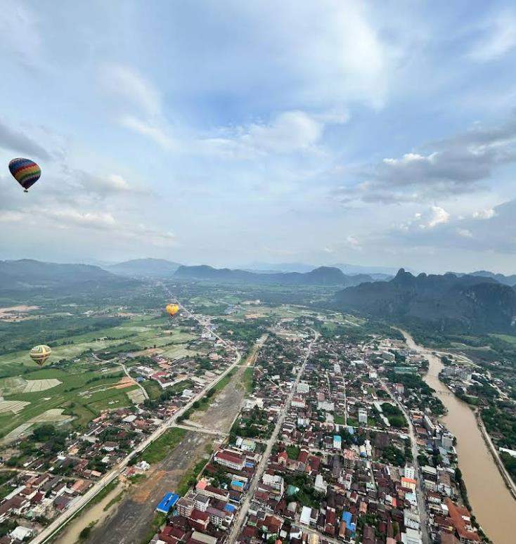 Heißluftballonfahrt in Vang Vieng
