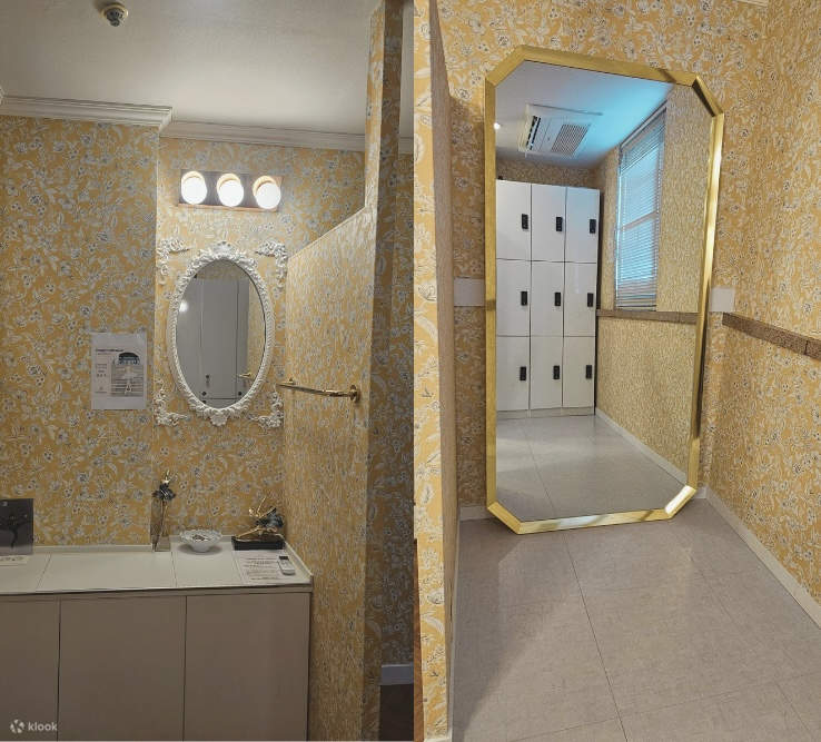 탈의실에는 크고 아름다운 거울도 마련되어 있어 멋진 사진이나 셀카를 찍기에도 좋습니다.