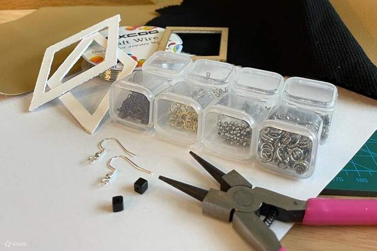 Fabric and Faux Leather Earrings Workshop