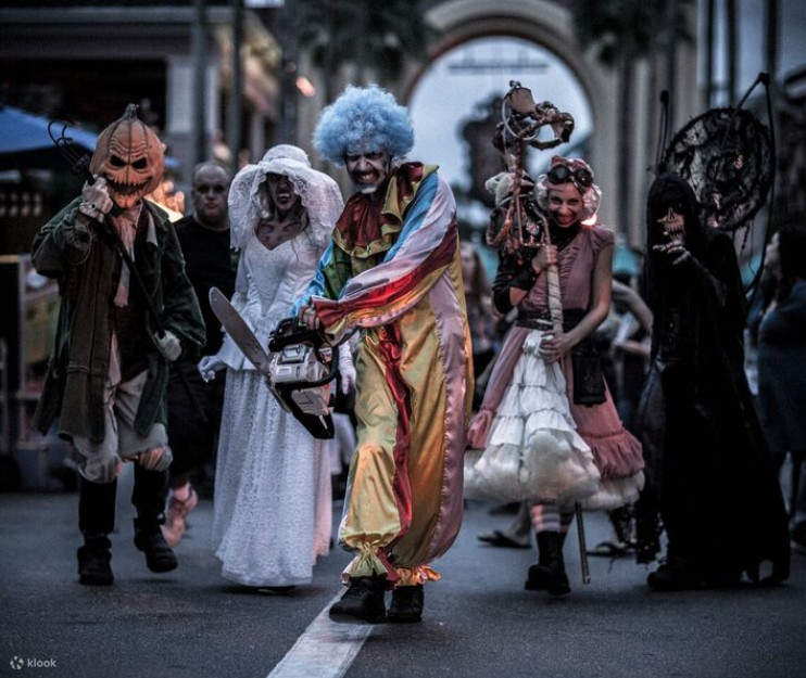 Join the Once a Year Halloween Horror Nights™ with This Ticket in